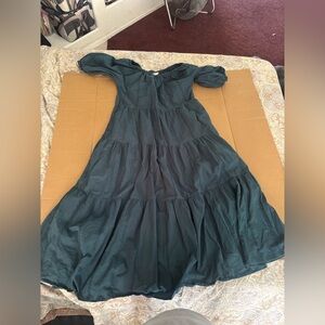 Universal Dark Green Off-Shoulder Maxi Dress